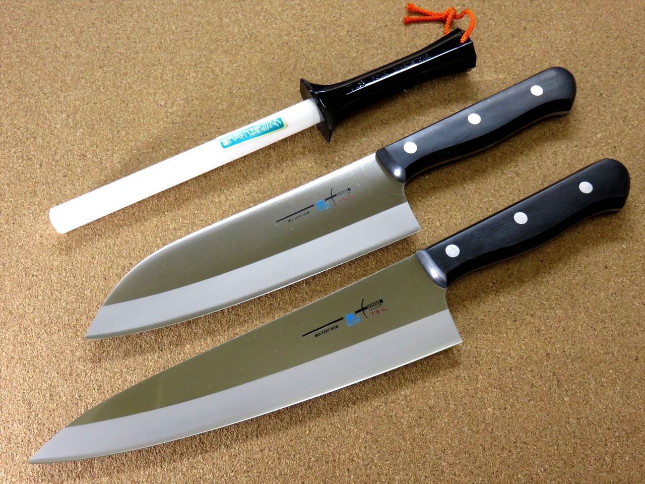 Japanese TS madam Gift set Kitchen Knives Chef's Santoku & Whetstone SEKI JAPAN