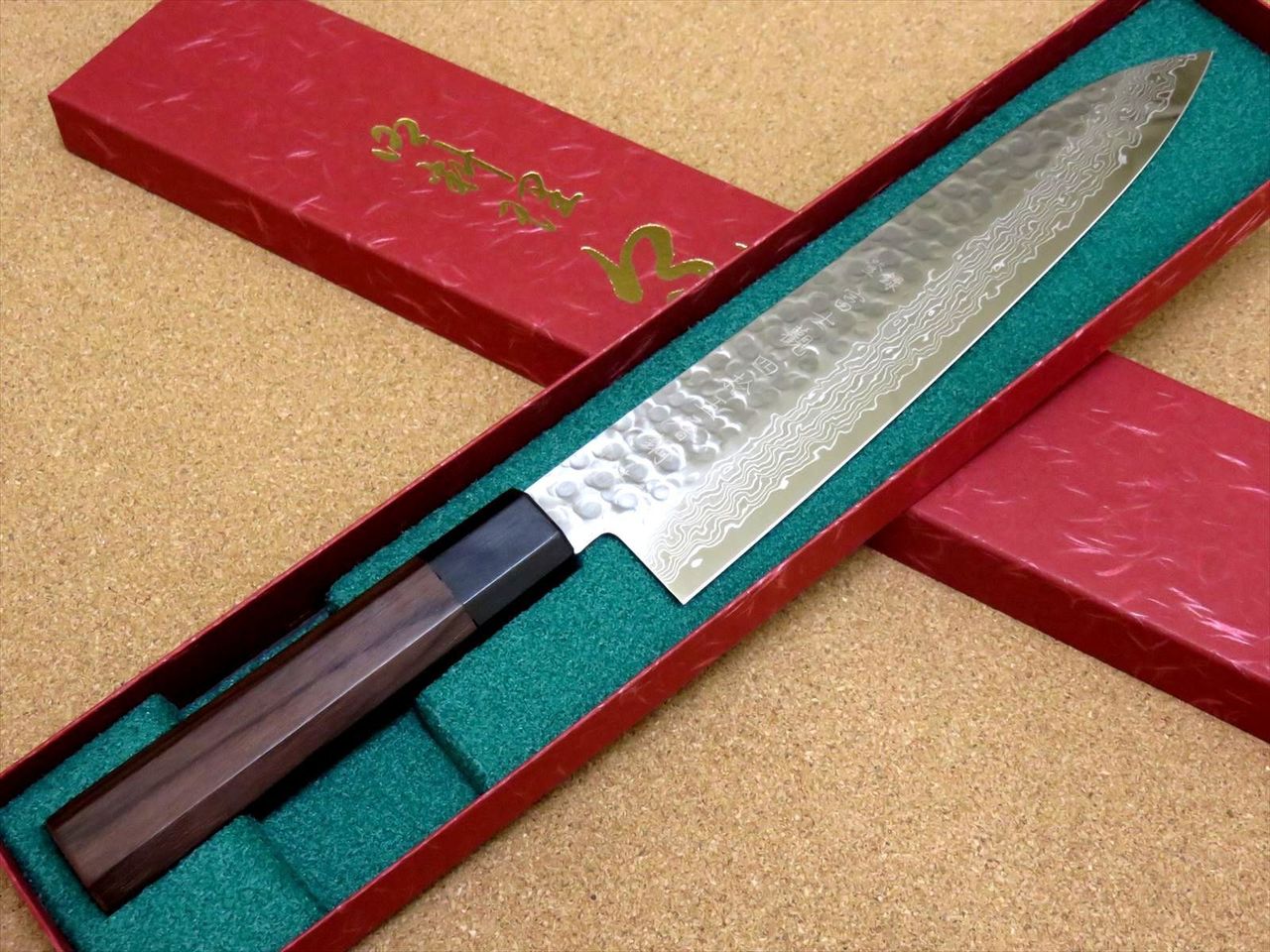 Japanese Kitchen Gyuto Chef's Knife 210mm 8.3 inch Damascus 45 Layers SEKI JAPAN