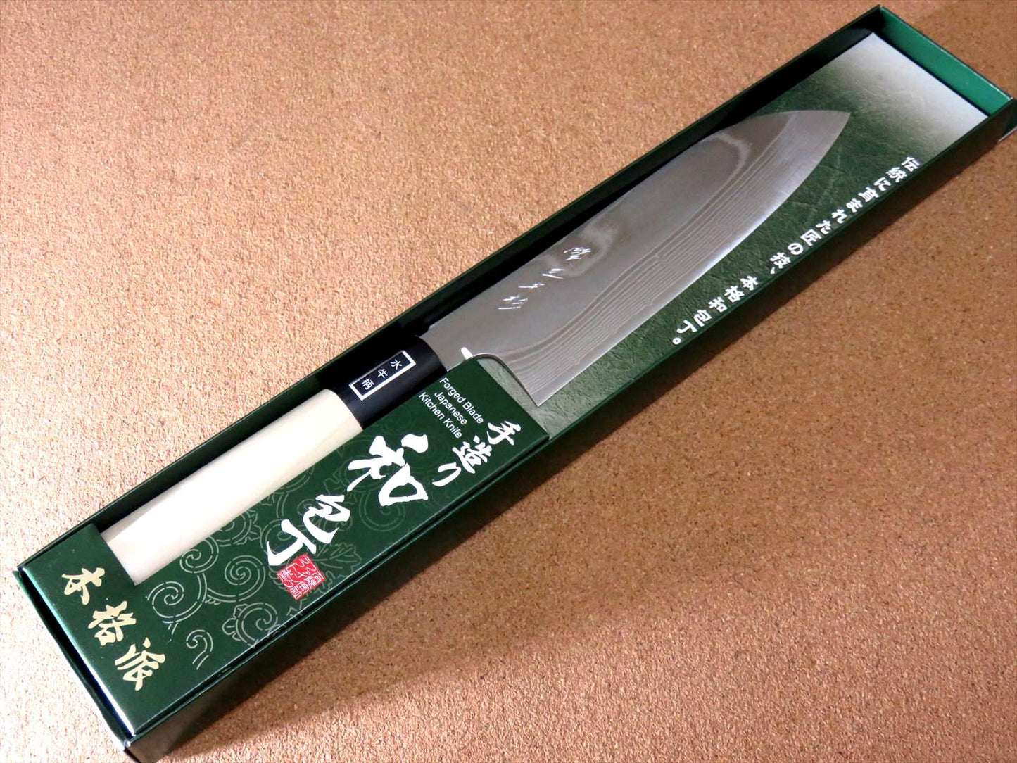Japanese Fine Craft Kitchen Santoku Knife 7 in 10A Damascus 33 Layers SEKI JAPAN