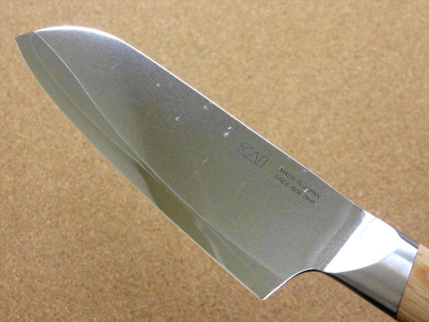 Japanese KAI SEKI MAGOROKU Kitchen Santoku Knife 145mm 6 in 3 Layers SEKI JAPAN