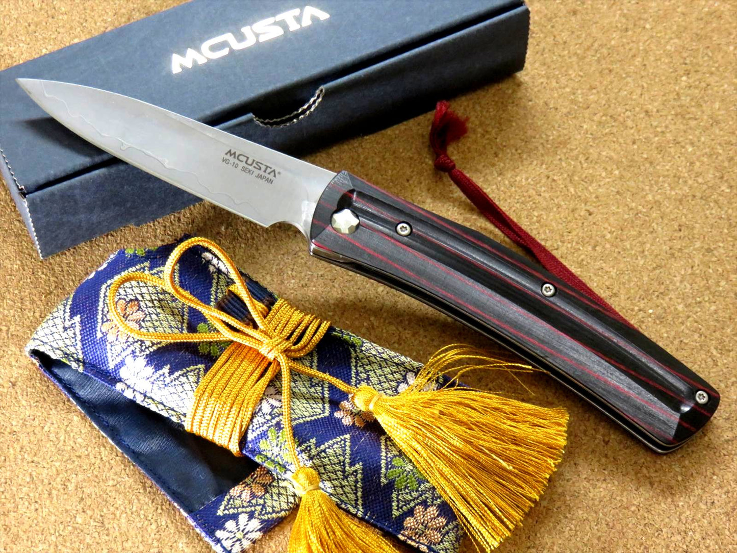 Japanese MCUSTA MC-019 FRICTION FOLDER Folding Knife VG-10 Red Black SEKI JAPAN