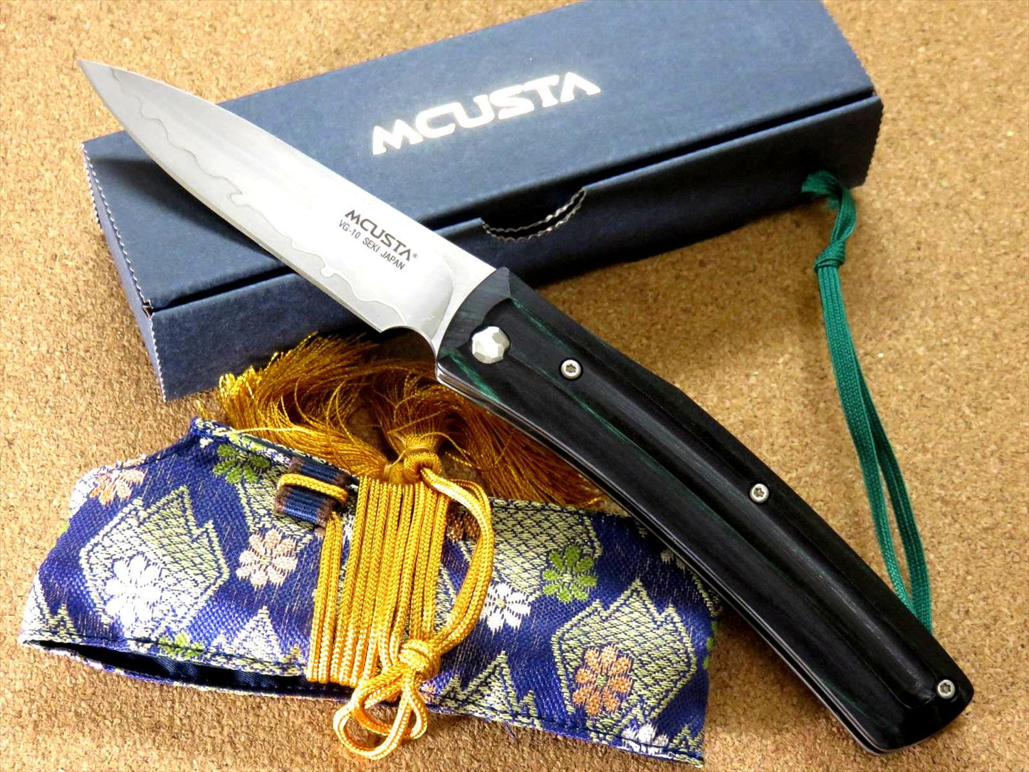 Japanese MCUSTA MC-019 FRICTION FOLDER Folding Knife VG-10 Green Black JAPAN