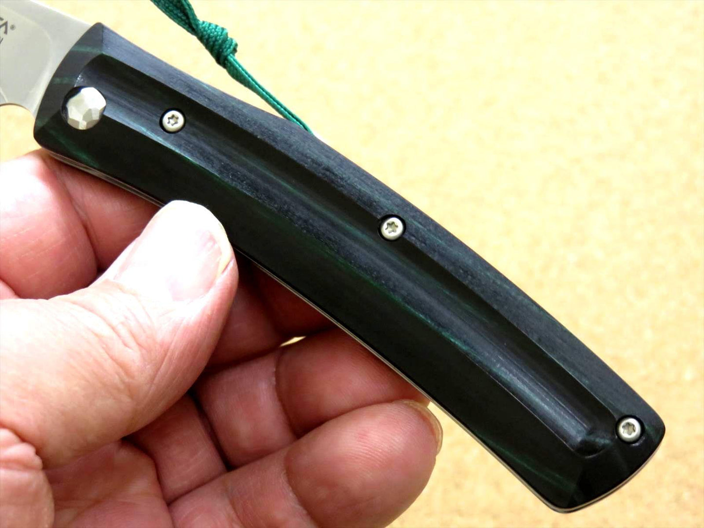 Japanese MCUSTA MC-019 FRICTION FOLDER Folding Knife VG-10 Green Black JAPAN