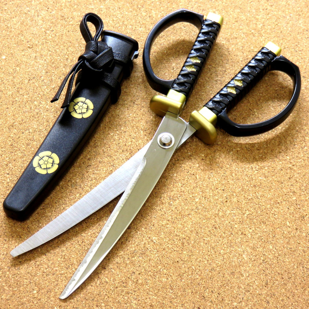 Japanese NIKKEN Samurai Design Paper Scissors Nobunaga Oda Right handed JAPAN