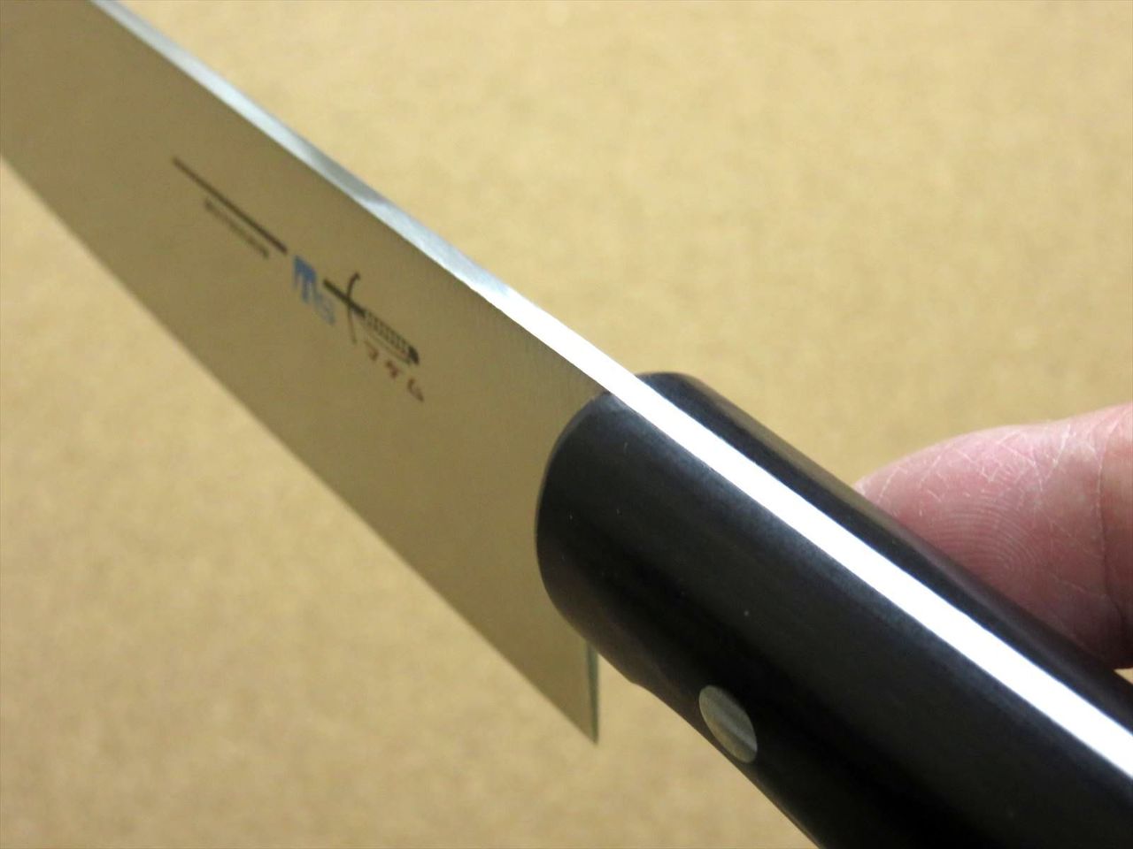 Japanese Kitchen Santoku Knife 170mm 6.7 inch Round handle SEKI JAPAN Japonais