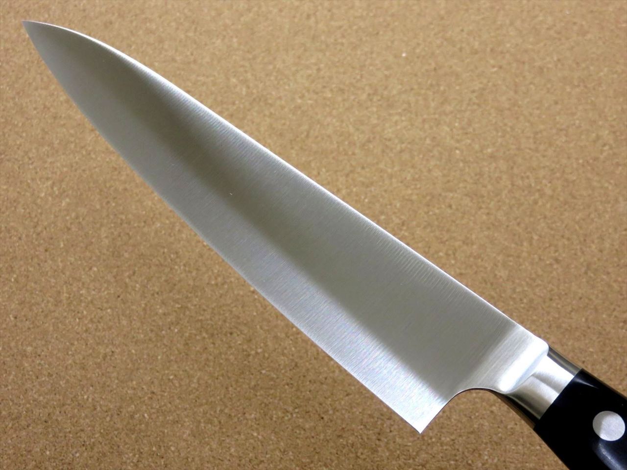 Japanese PRO-M Kitchen Gyuto Chef's Knife 8.3 inch Meat Fish cutting SEKI JAPAN